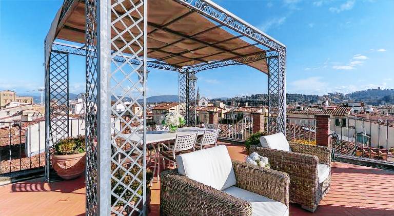 Apartment with patio | Close to Florence Cathedral — photo 5