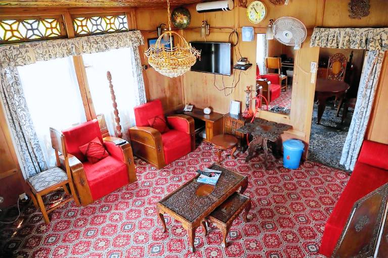 Apartment Dal Lake