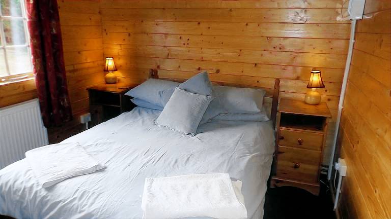 Cabin with grill — photo 4