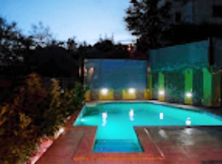 Fully equipped charming rental apartment with private pool & BBQ | Pet-friendly — photo 4