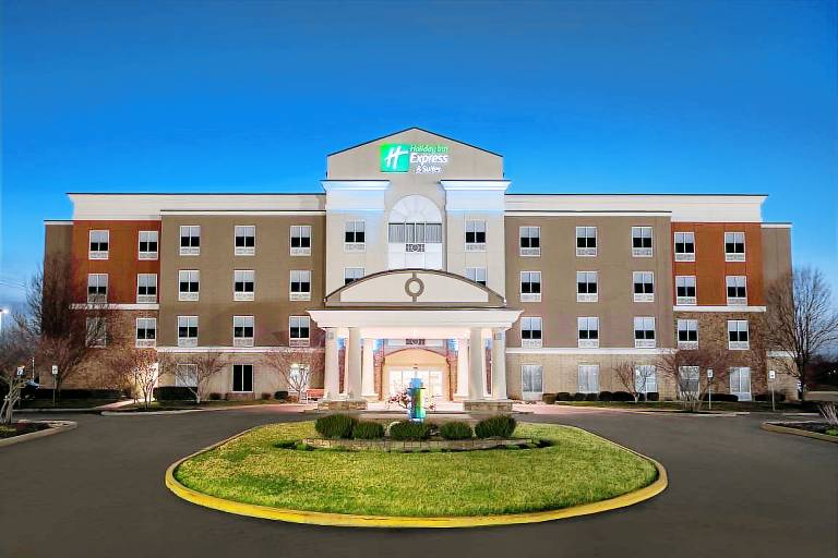 Holiday Inn Express Hotel & Suites Terre Haute By IHG