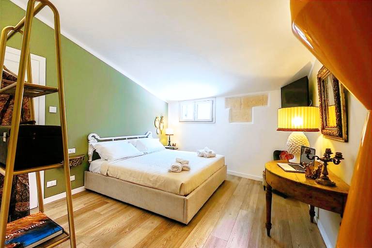 House with yard | Near Palermo Cathedral | Perfect for remote work in Palermo