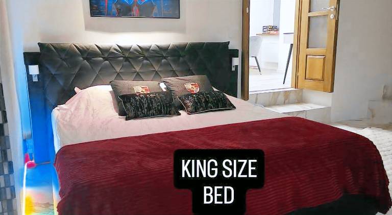 Charming rental apartment with hot tub & sauna | Close to St. Anne's Church | Dogs allowed in Vilnius