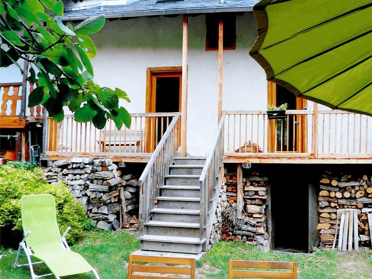 Pleasant gite with garden & grill | Pets allowed — photo 2