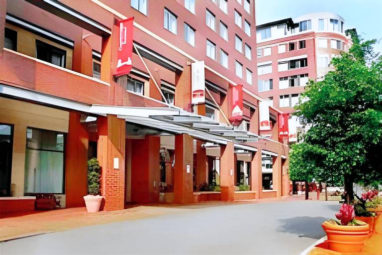Residence Inn by Marriott Boston Cambridge in Somerville, MA