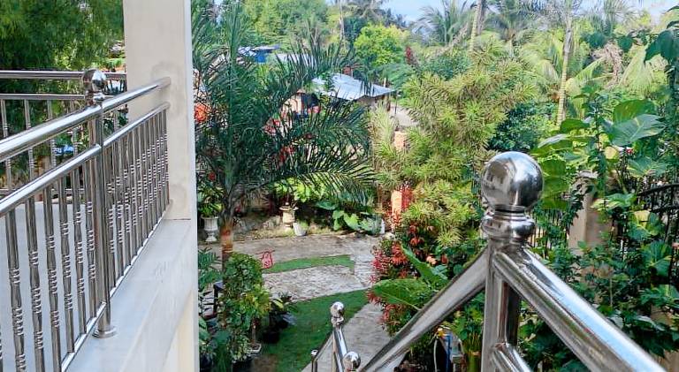 Holiday apartment with terrace & garden — photo 4