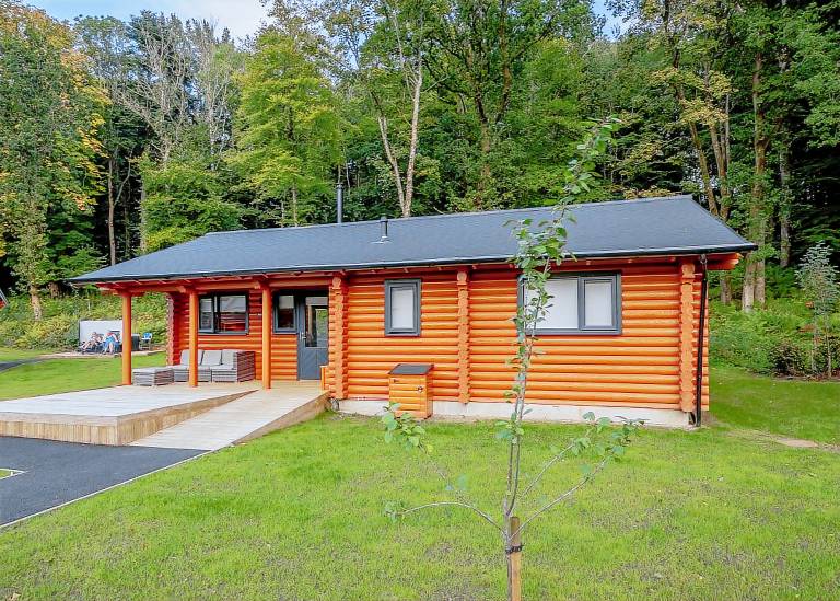 Holly Lodge