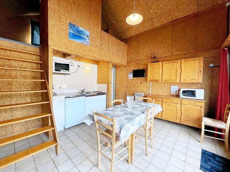 Wonderful gite with patio, BBQ & garden | Pet-friendly — photo 2