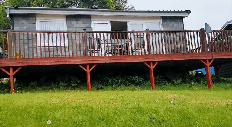 Chalet with pool — photo 5