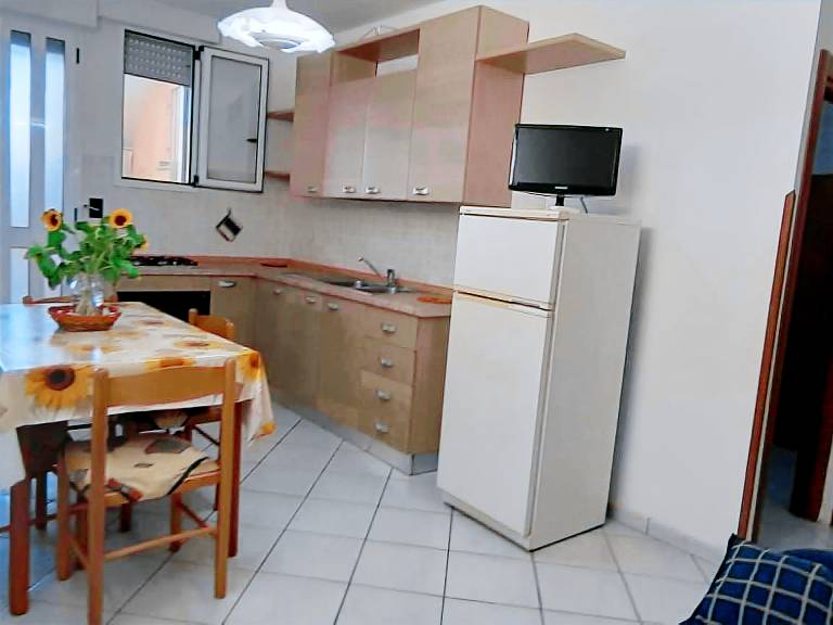 Holiday apartment with terrace — photo 4