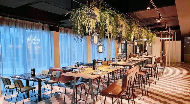 FreshSuites & Bar — photo 3