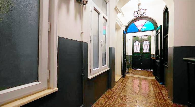 Charming 3BR 2Bath AC in Center - Santur D2 — photo 5