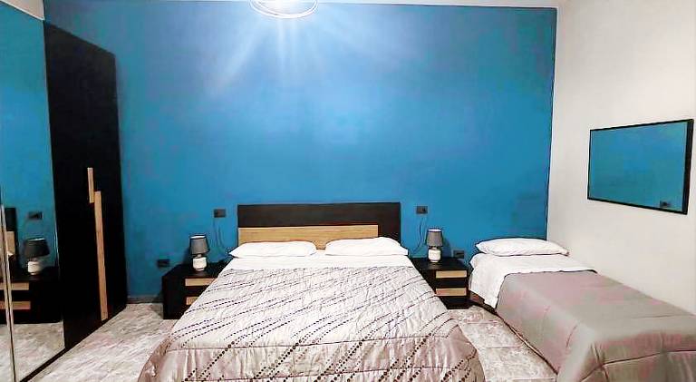 Apartment | Near Naples Cathedral | Pet-friendly — photo 2