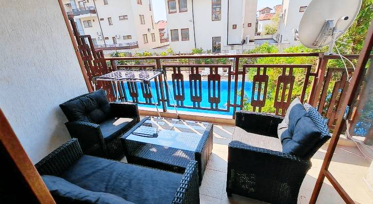 Rental apartment with pool — photo 3
