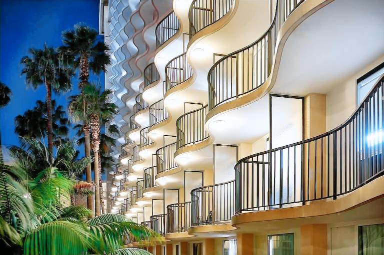 Los Angeles Airport Marriott