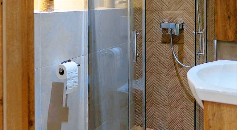 Apartment with hot tub | Pets allowed — photo 2