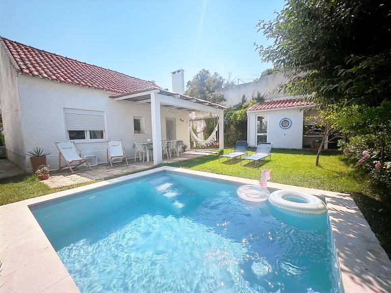 Ferienhaus mit Pool in Set&uacute;bal Municipality&comma; Atlantikk&uuml;ste f&uuml;r max. 4 Personen am Atlantik
