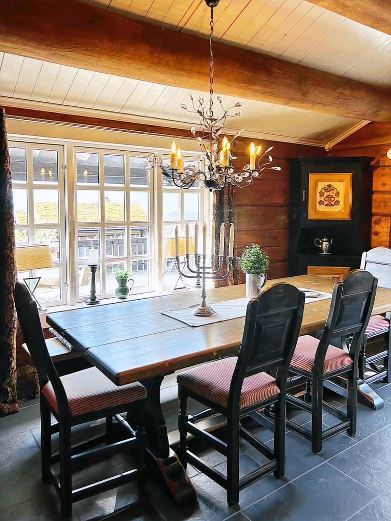 Family-oriented spacious house with terrace & yard | Dogs allowed — photo 4