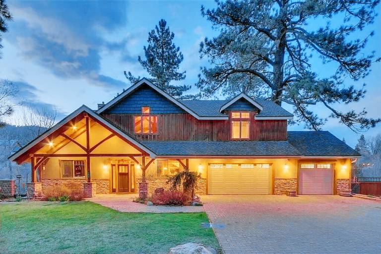 Lodge  Markleeville
