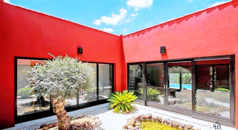 Big villa with pool | Pets are welcome — photo 5