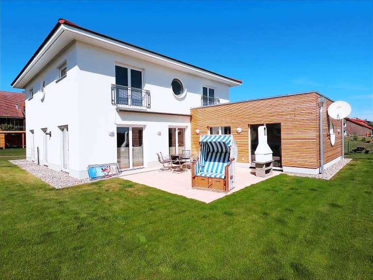 House with private pool, garden & barbeque in Wismar