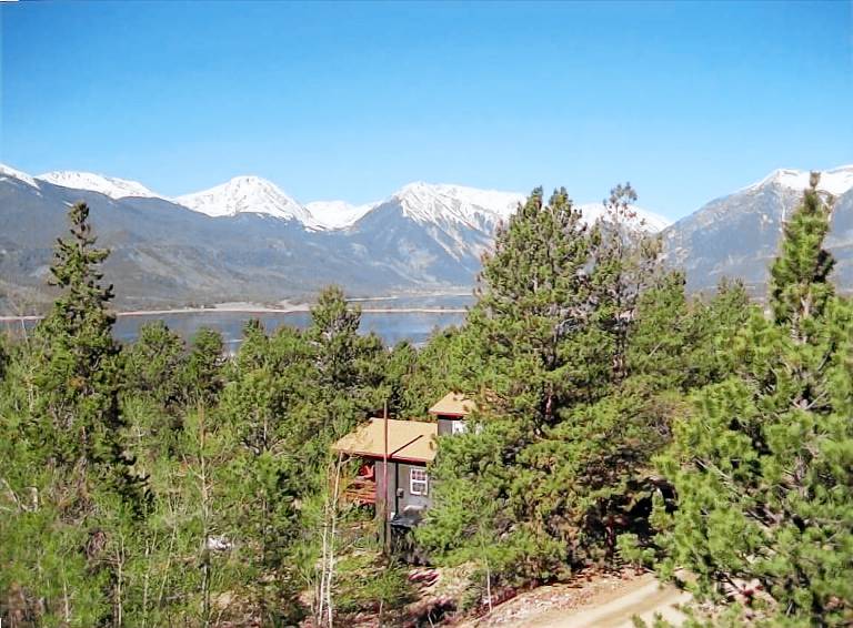 Cabin Twin Lakes