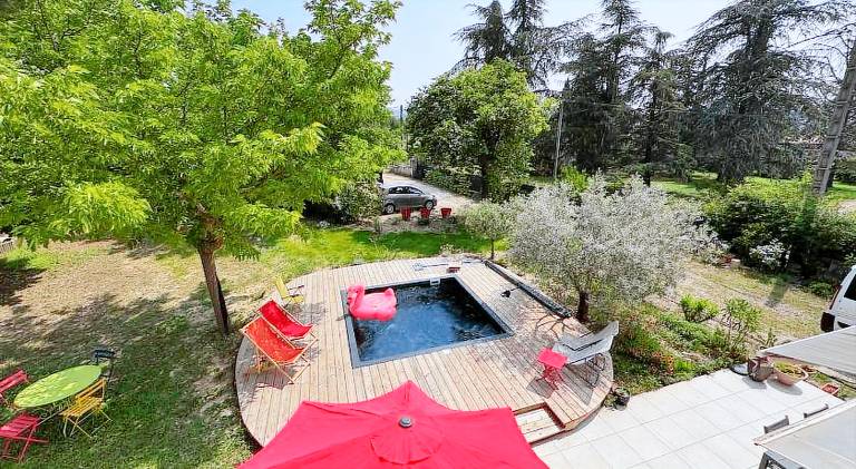 Holiday apartment with pool — photo 3