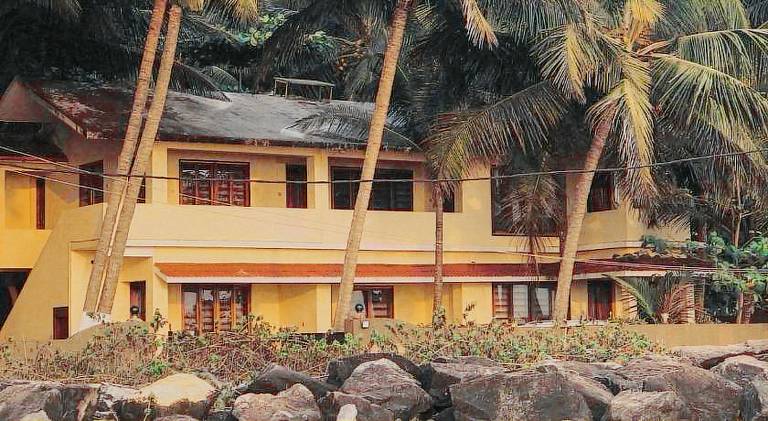 Bed and breakfast  Kannur