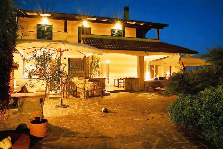 Villa with barbecue, private pool & garden | Panoramic view | Good for workation — photo 4