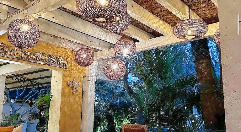 Villa with patio, yard & pool — photo 5