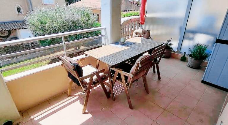 Holiday apartment with pool — photo 5