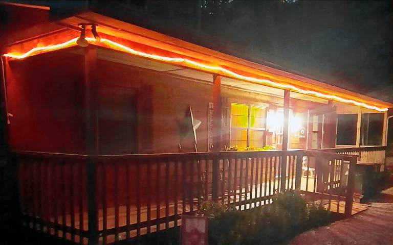 TN Bear Den - Cozy vibes and a hot tub! — photo 2