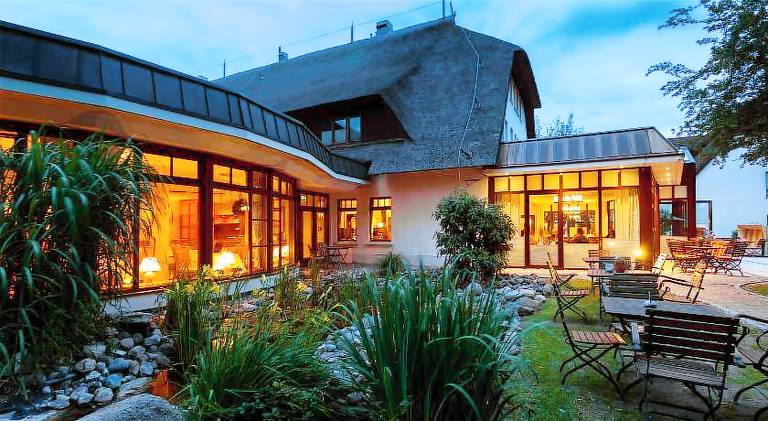 Ringhotel Warnemunder Hof — photo 4
