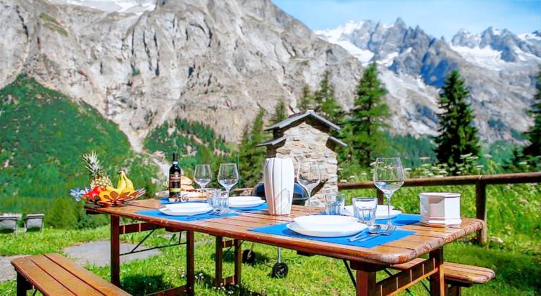 Chalet with 2 rooms for 5 persons in Courmayeur