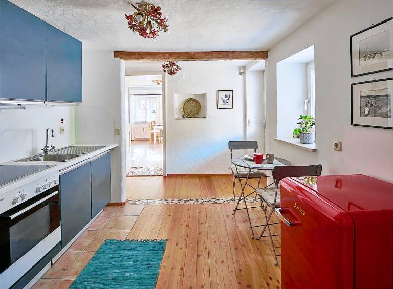 Rental apartment with yard & terrace | Mountain view — photo 2