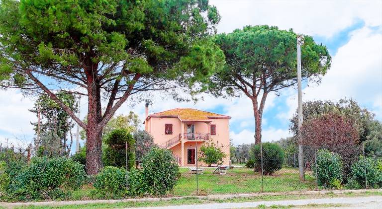 Villa Orta - Agriturismo con cucina Vegan, Plant-based Farmhouse in Piombino