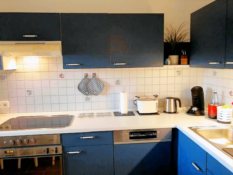Apartment with patio | Pets are welcome — photo 2