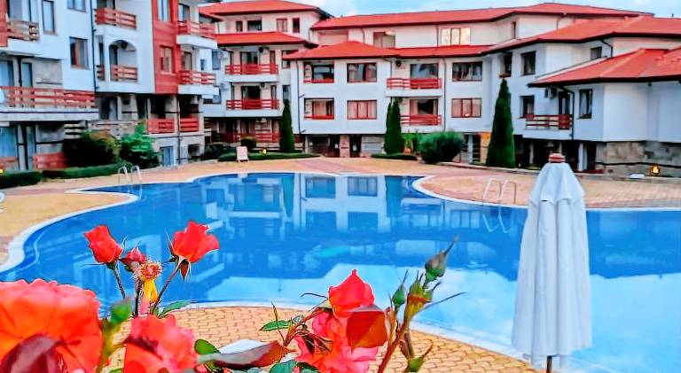 Holiday apartment with private pool, yard & patio | Perfect for remote work — photo 5