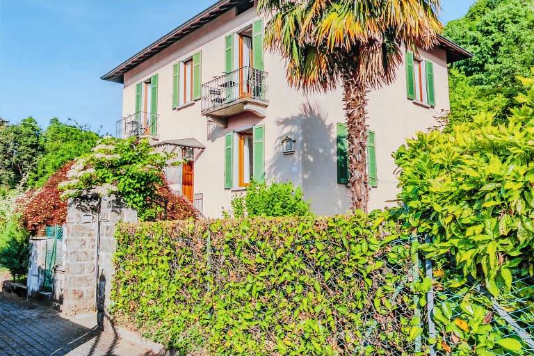 House with garden | City view in Tremezzina
