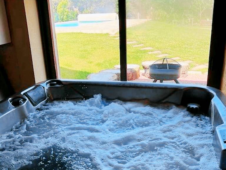 Luxury Retreat: Heated Pool, Jacuzzi, Fitness, Near Le Mans — photo 4