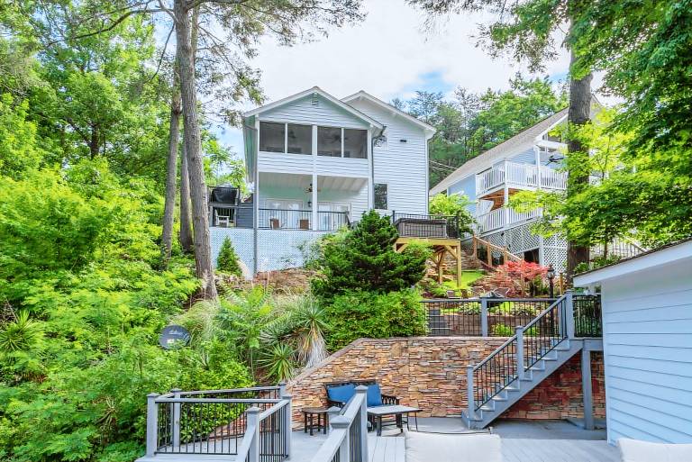 Lakeshire on Lake Lure I 3 BR, Lakefront Views! — photo 5
