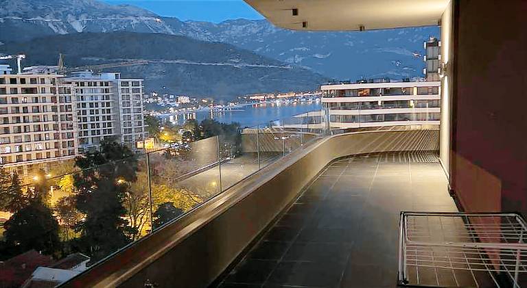 Pleasant rental apartment with terrace | Beach nearby | Dogs allowed in Budva
