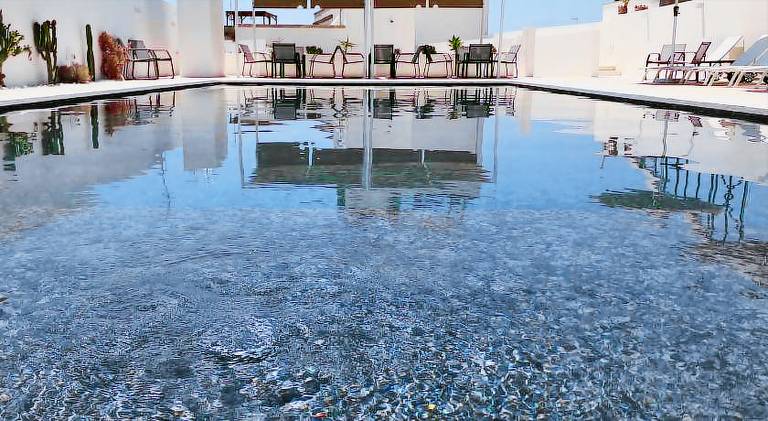 Rental apartment with pool in Alezio