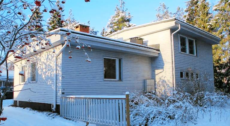 Holiday apartment with yard in Rovaniemi