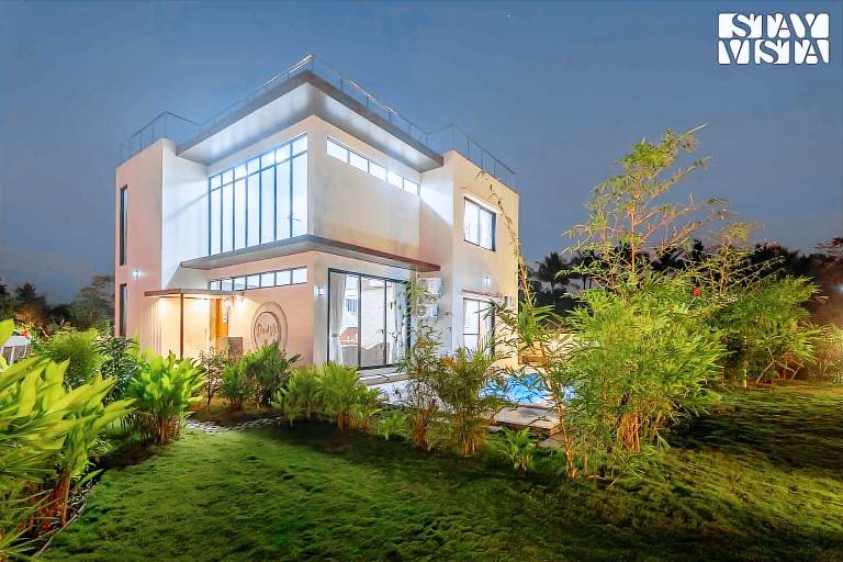 Lovely villa with yard, terrace & pool | Dogs allowed — photo 3