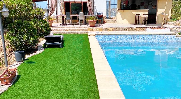Bungalow with garden, terrace & pool | Pets allowed — photo 2