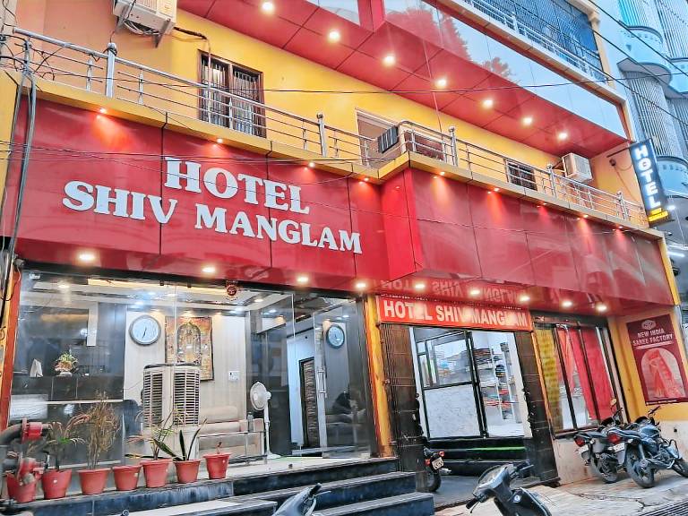 Hotel Shiv Manglam in Tola