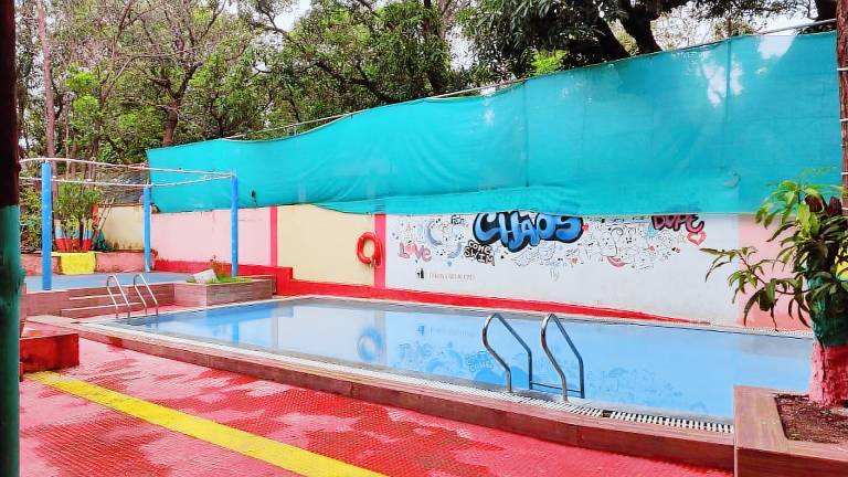 Bed and breakfast Gorai Beach