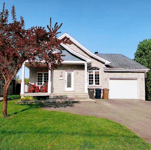 Apartment Laval