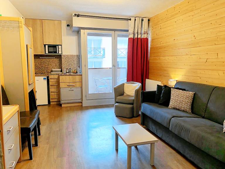 Studio with 1 room for 4 persons — photo 3